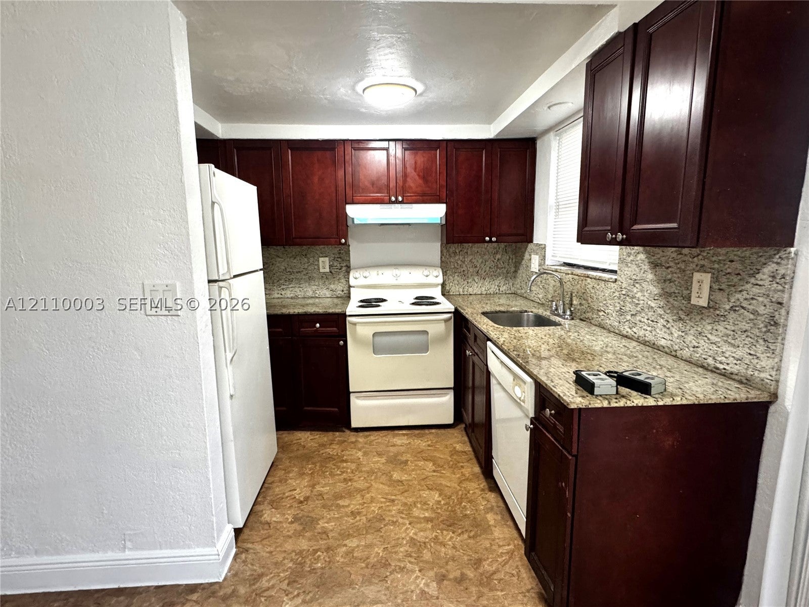 1525 NE 135th St 14