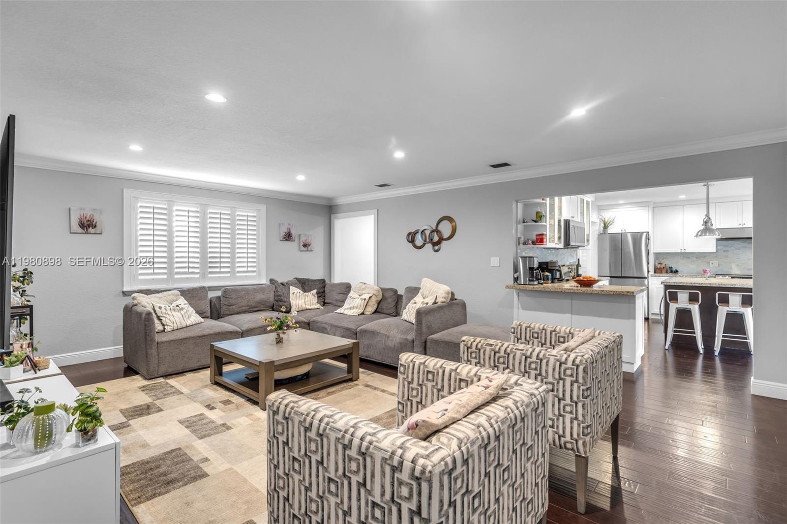 KENDALL POINT - Residential