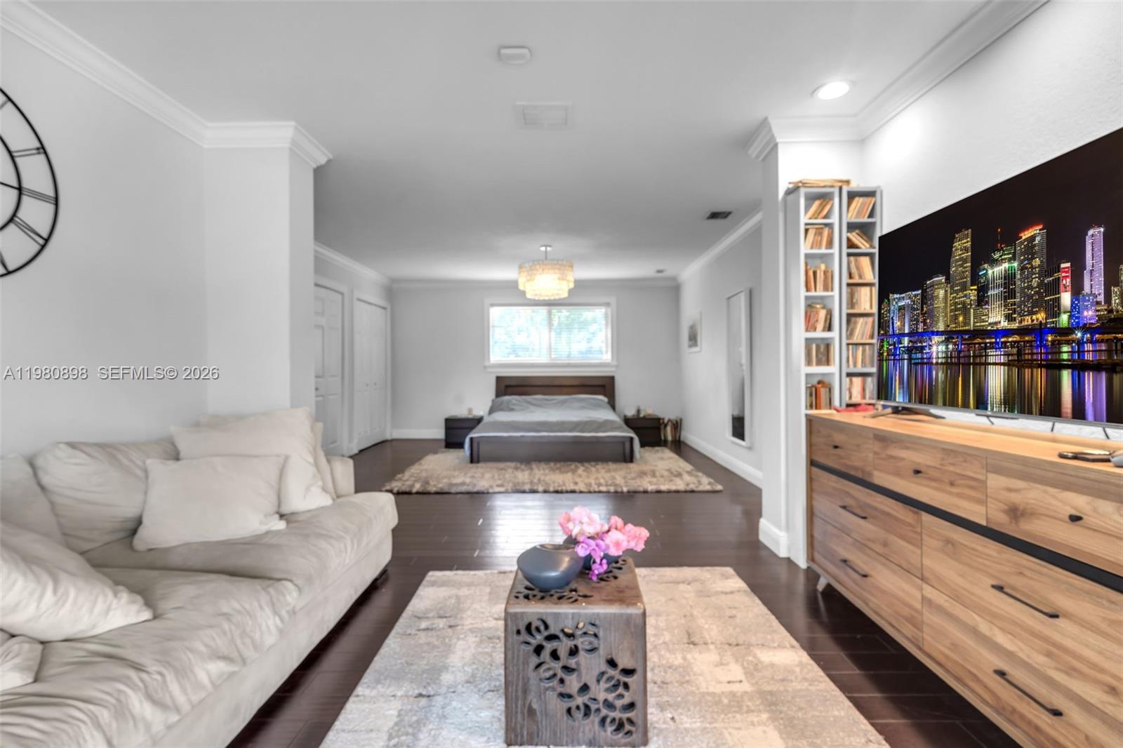 KENDALL POINT - Residential