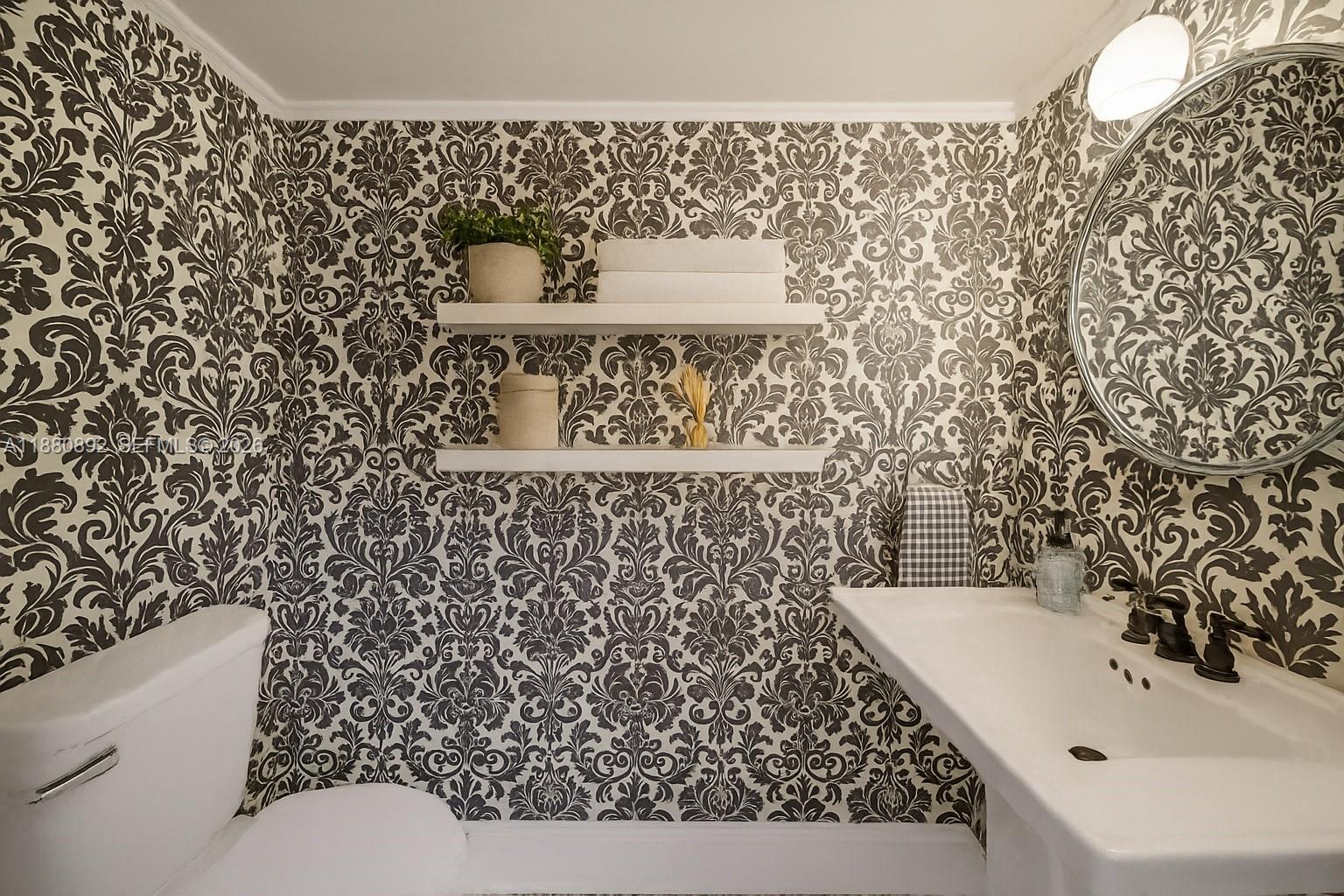 TIGERS PAW CONDO - Residential