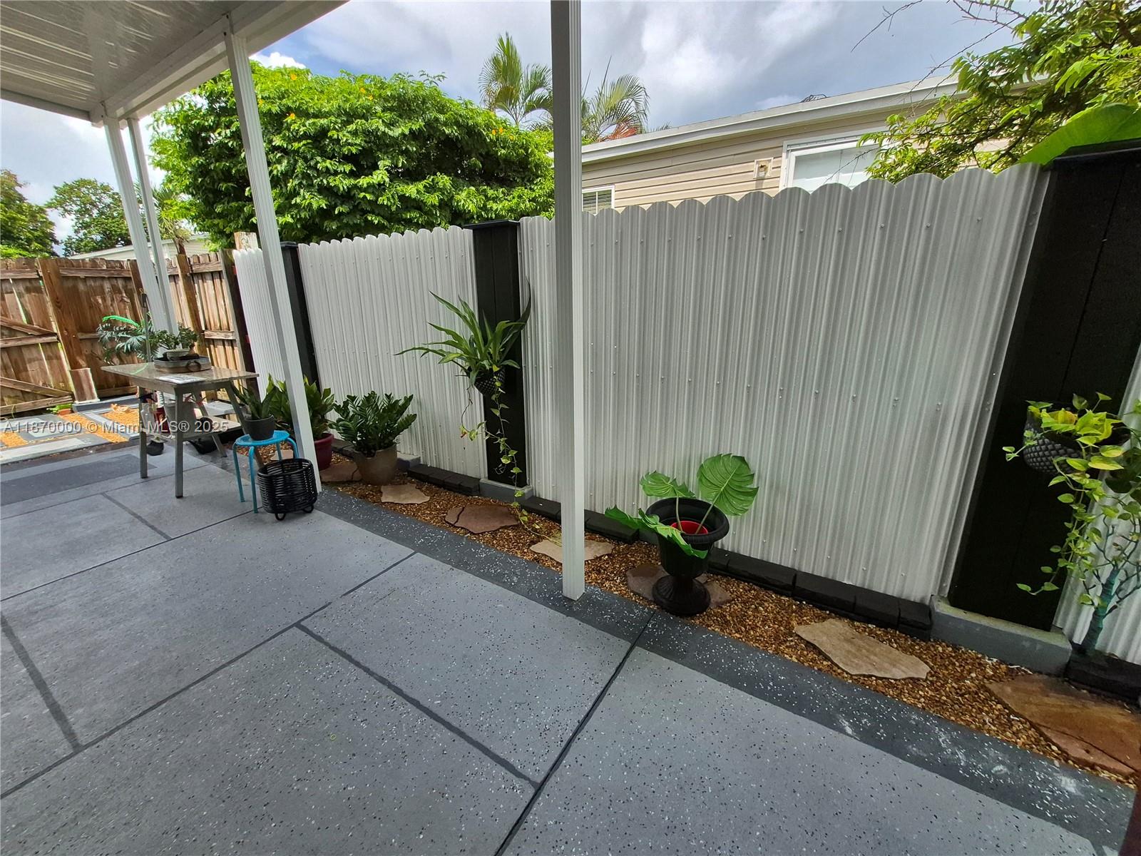 COCOWALK ESTATES - Residential