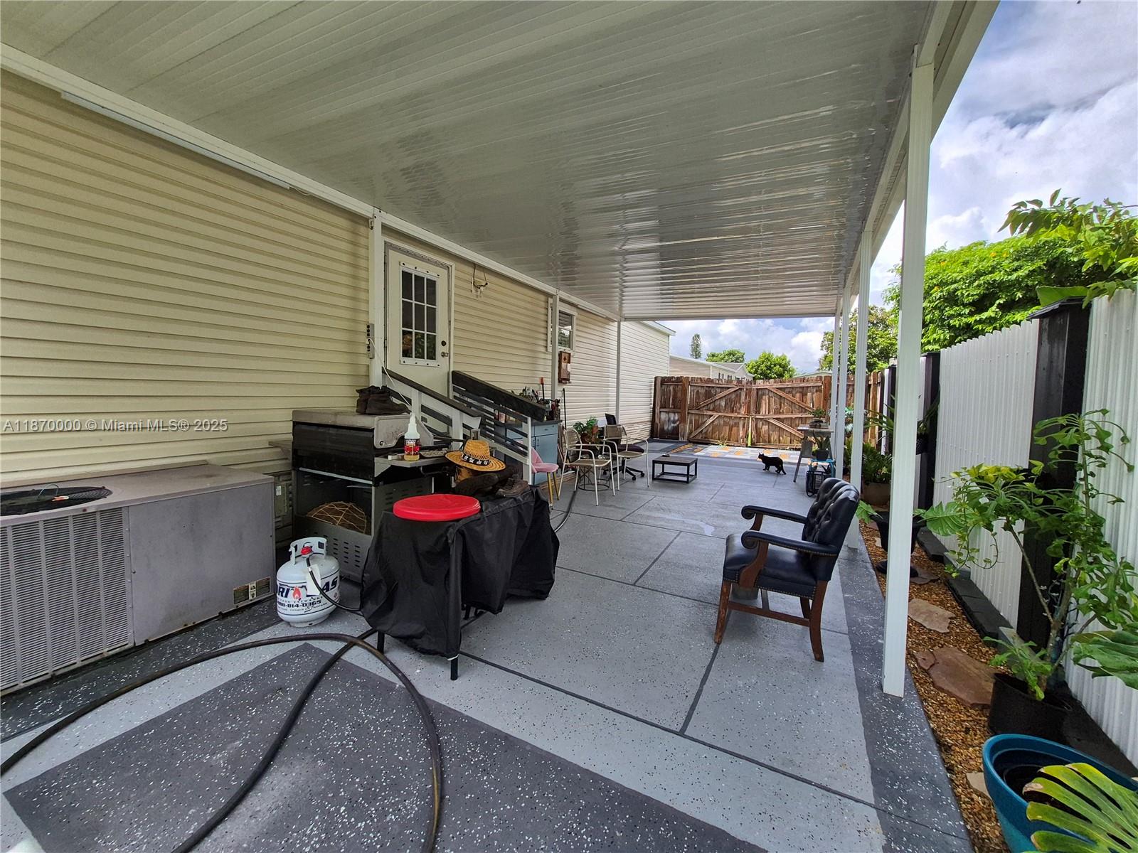 COCOWALK ESTATES - Residential