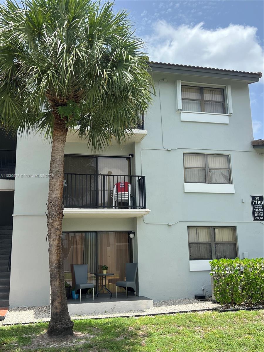 7180 NW 179th St 109