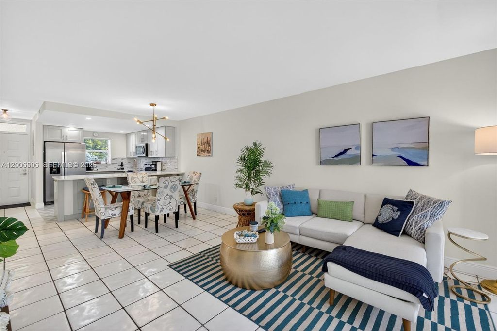 Photo of 1541 S Ocean Blvd #204, Lauderdale By The Sea, FL 33062 (MLS # A12006506)