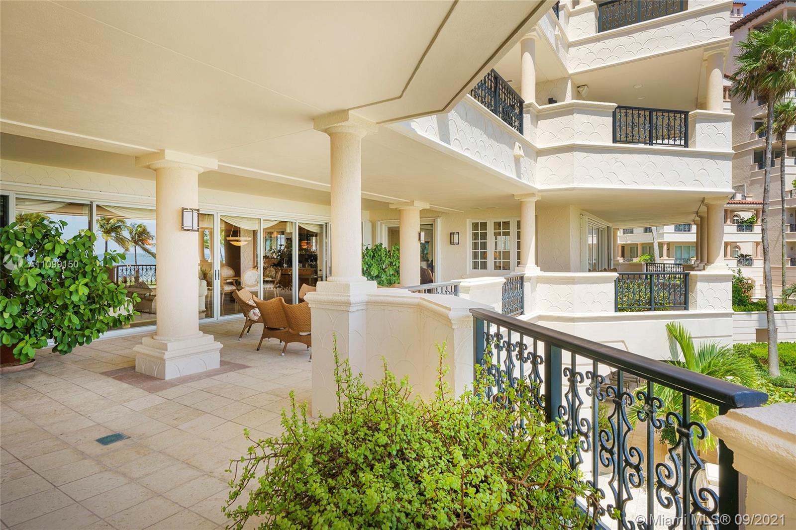 OCEANSIDE FISHER ISL COND - Residential