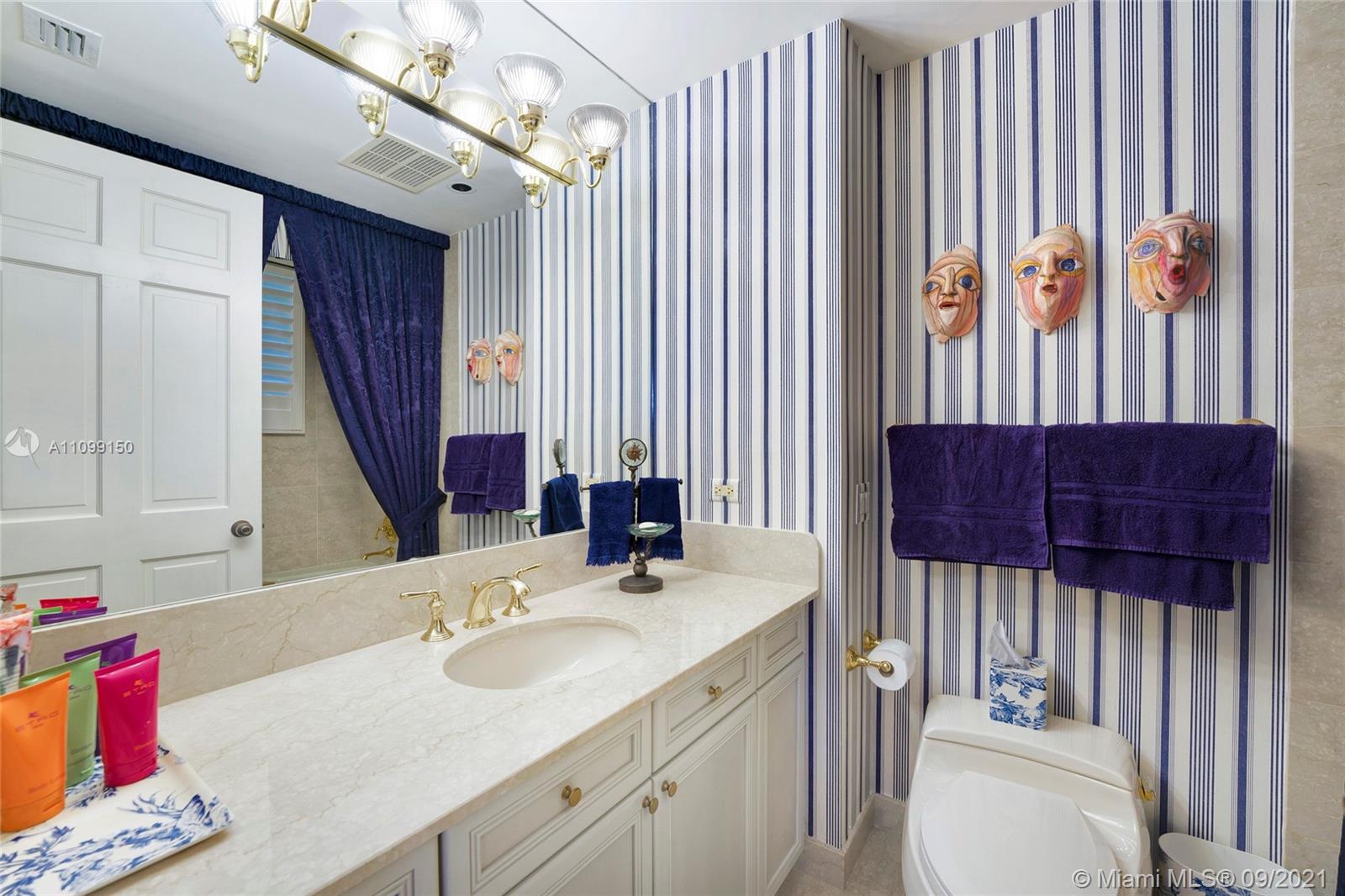 OCEANSIDE FISHER ISL COND - Residential