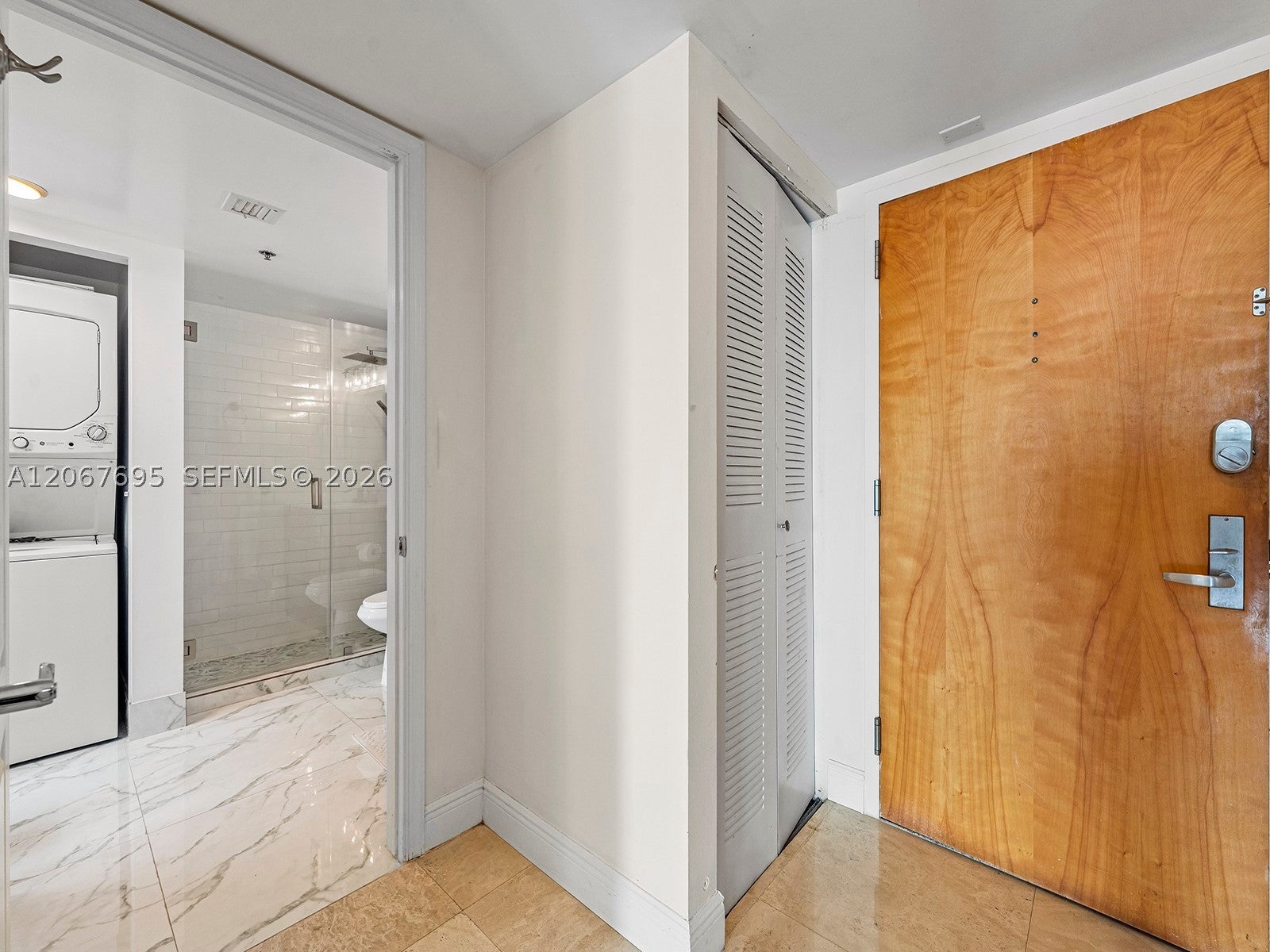 1200 Brickell Bay Dr 4019