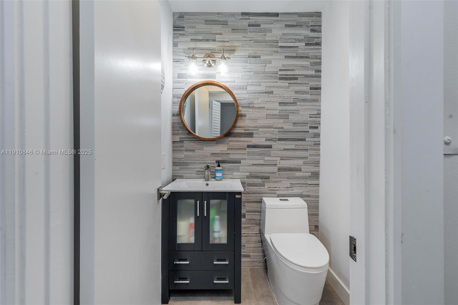 SEAGULL TOWNHOMES CONDO - Residential