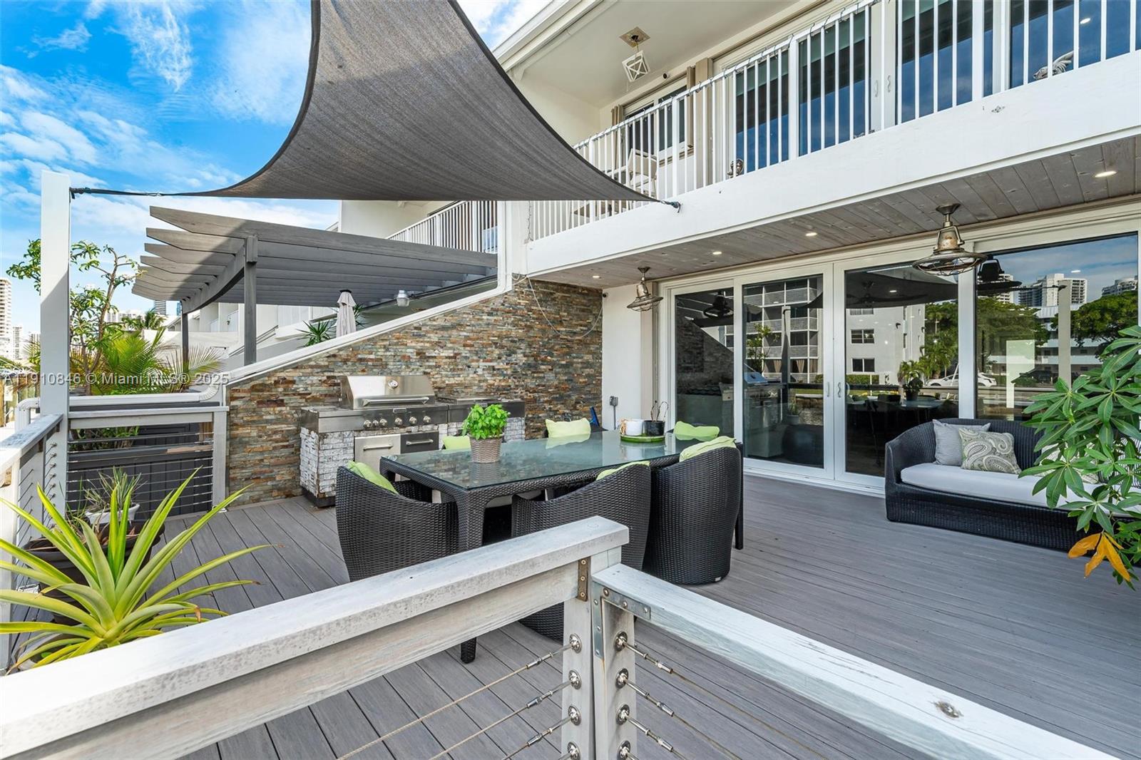 SEAGULL TOWNHOMES CONDO - Residential