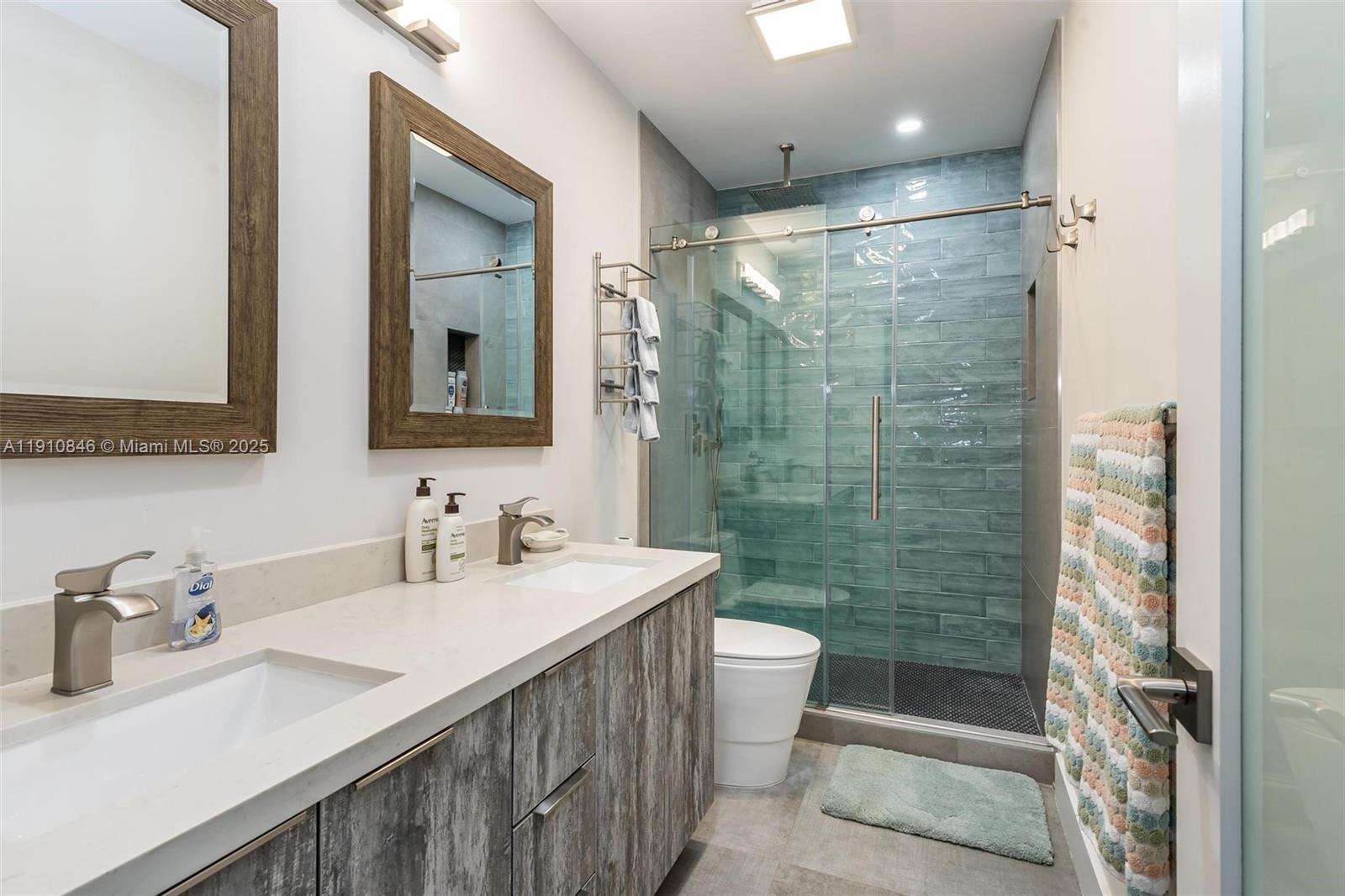 SEAGULL TOWNHOMES CONDO - Residential