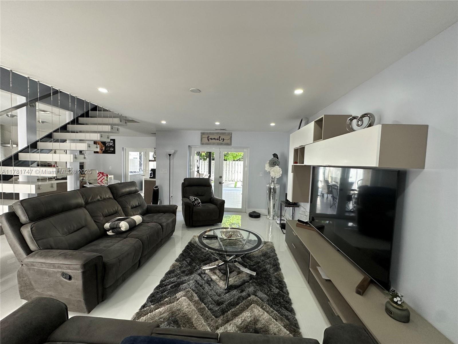 5581 Nw 184th Ter, Miami Gardens, Broward County, Florida - 3 Bedrooms  
2 Bathrooms - 