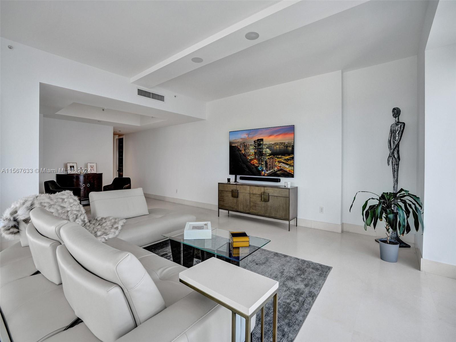 MILLENNIUM TOWER RESIDENC - Residential