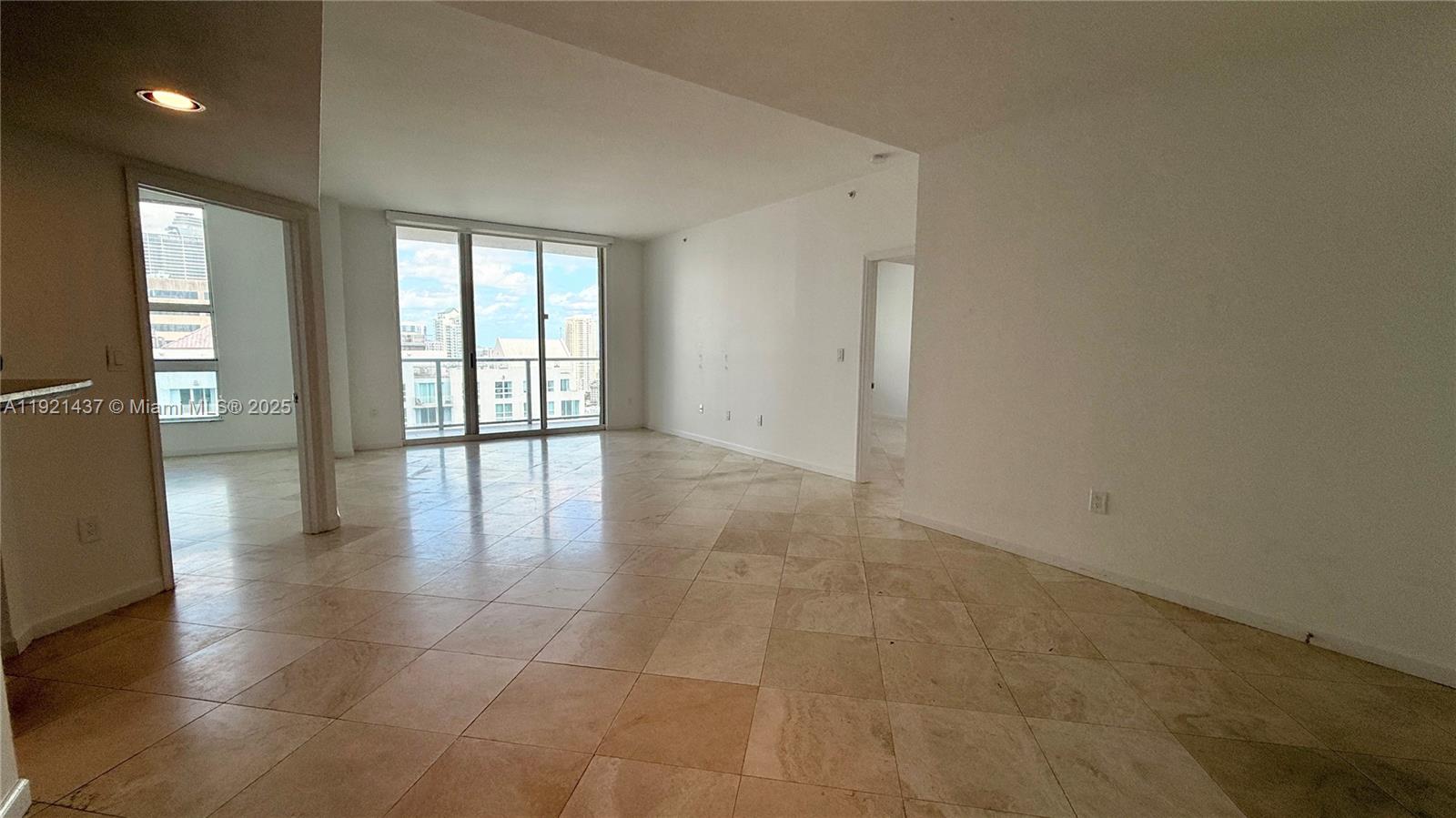 1155 Brickell Bay Dr PH104