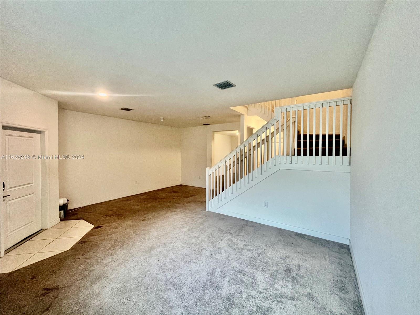 VIA VENTURA NEIGHBORHOOD - Residential Lease