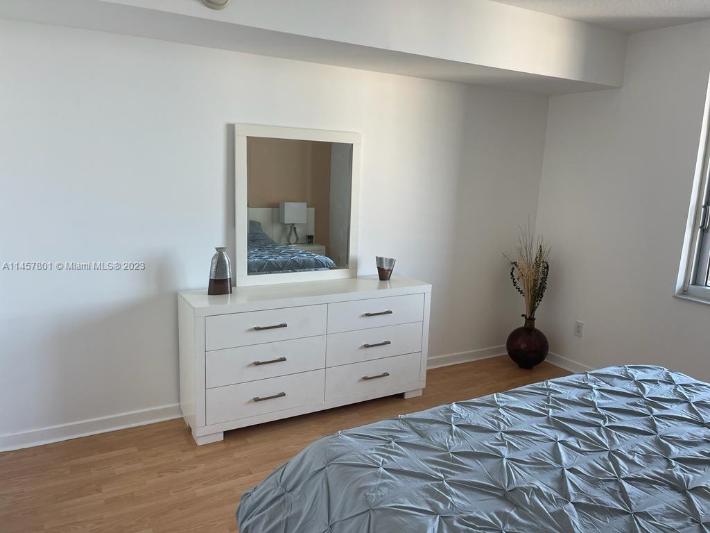 325 S Biscayne Blvd 3716