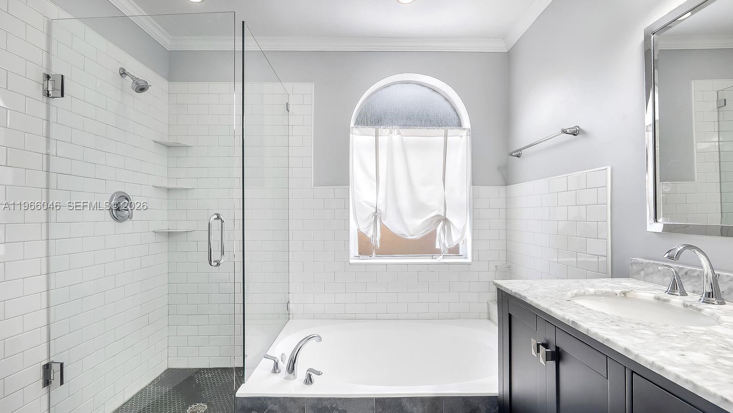 KENSINGTON - Residential