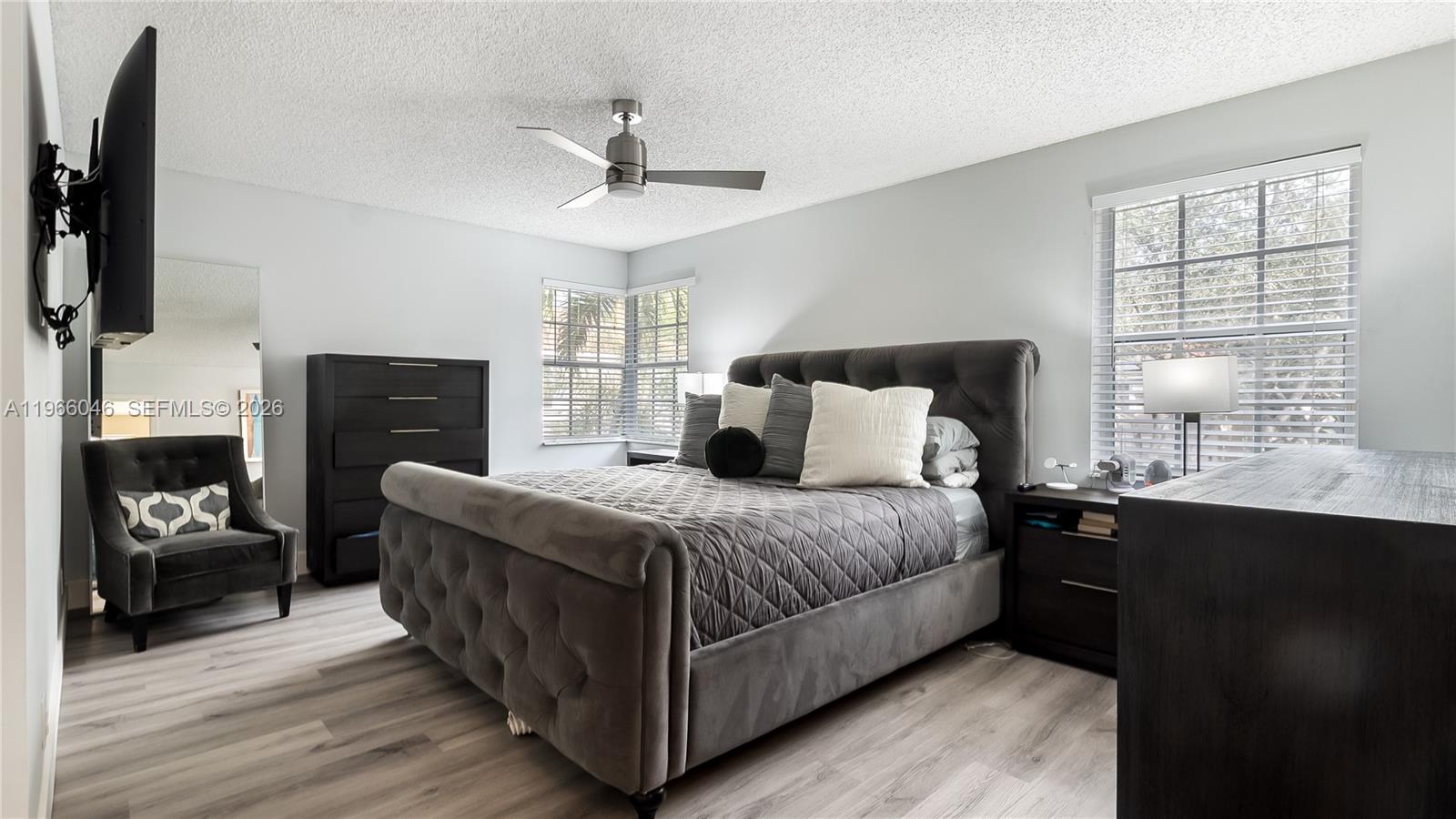 KENSINGTON - Residential