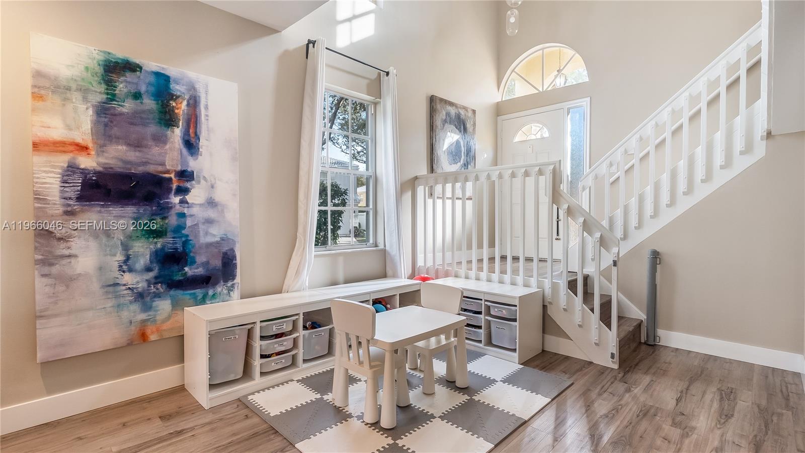 KENSINGTON - Residential