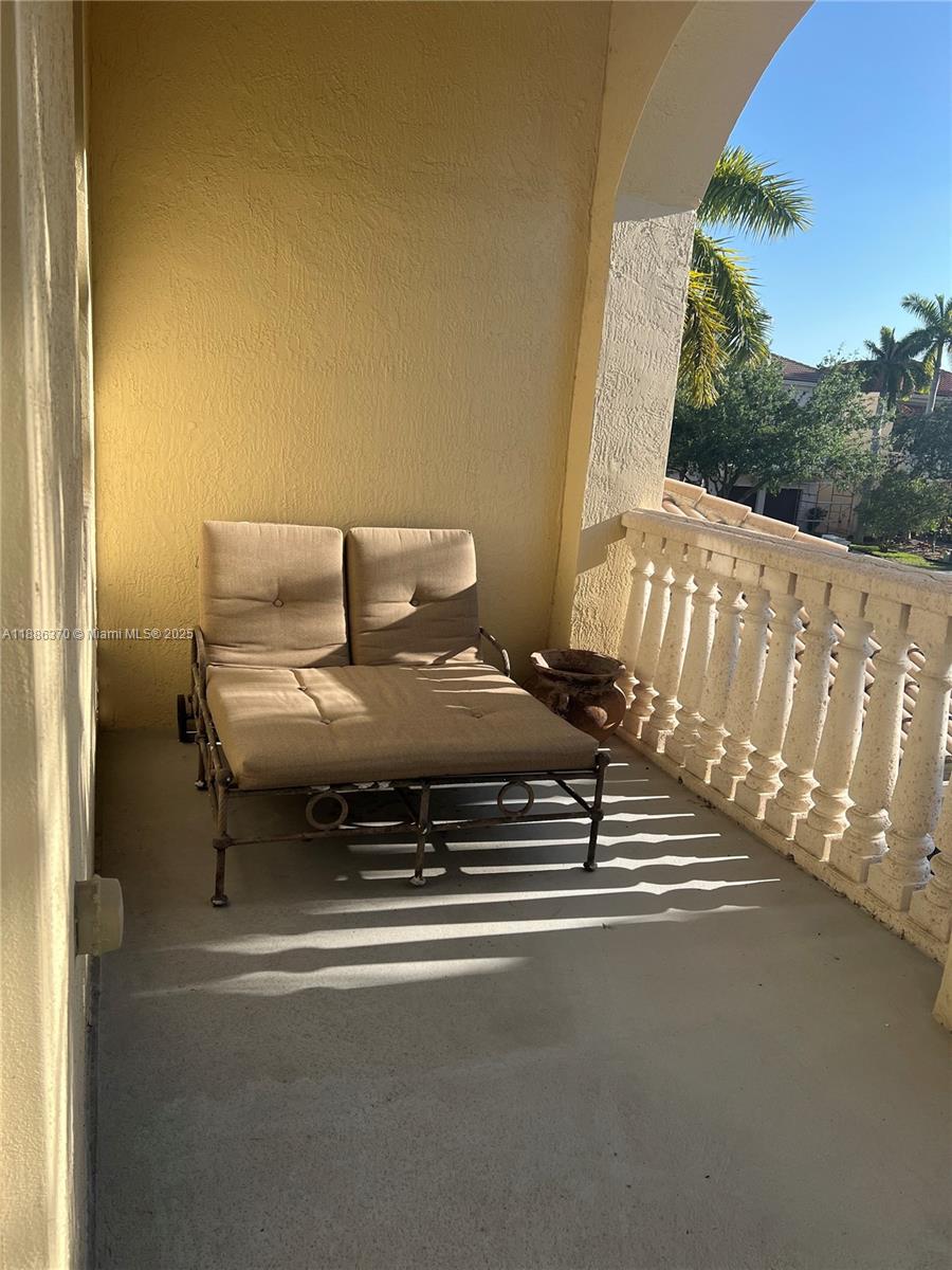 PARKWOOD ESTATES PUD - Residential Lease