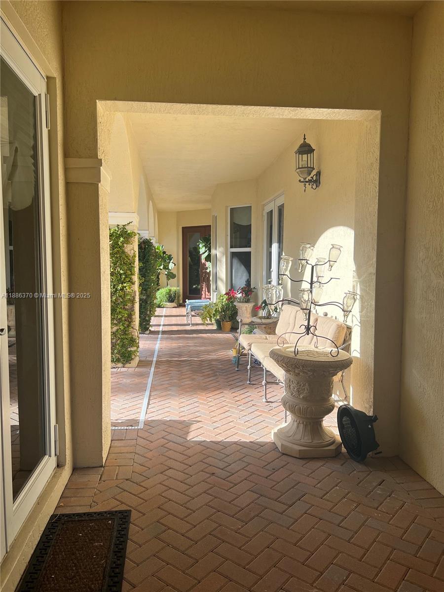 PARKWOOD ESTATES PUD - Residential Lease