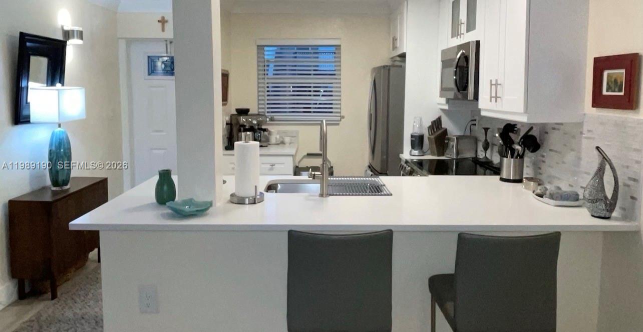 CHATEAU CONDO - Residential Lease