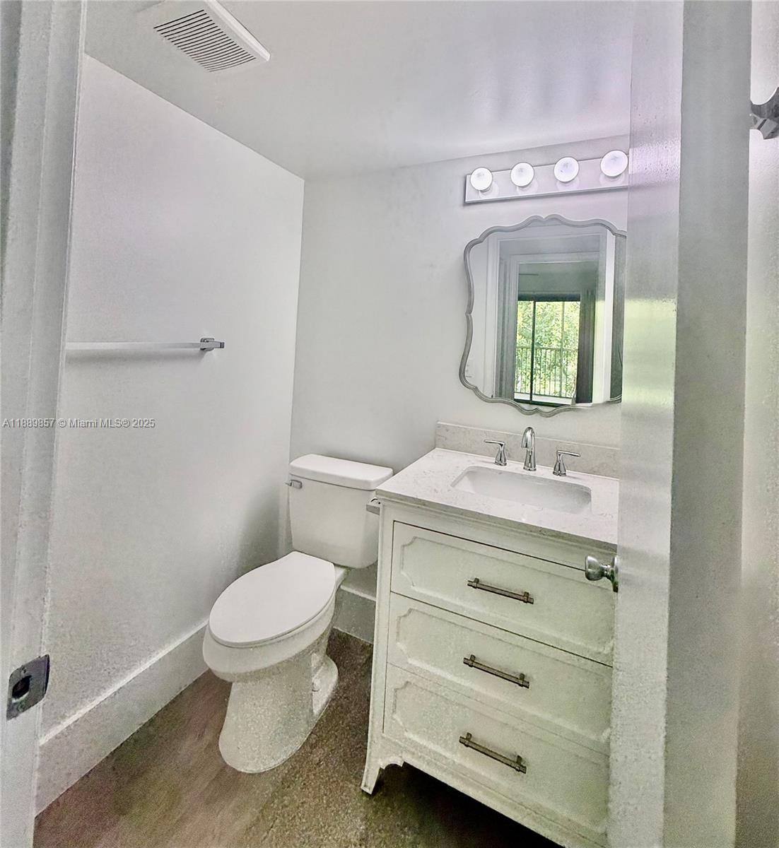 NEW HAMPTON AT CENTURY VI - Residential Lease