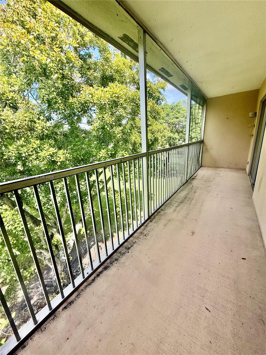 NEW HAMPTON AT CENTURY VI - Residential Lease