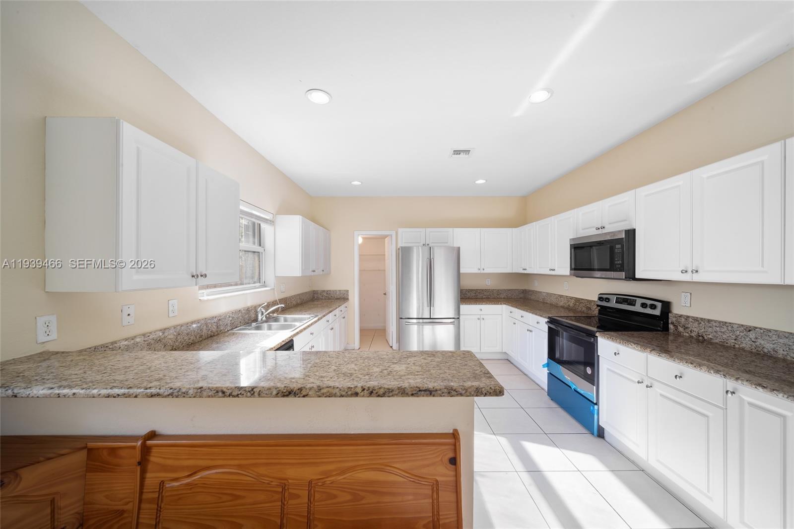 BALI AT OASIS - Residential Lease