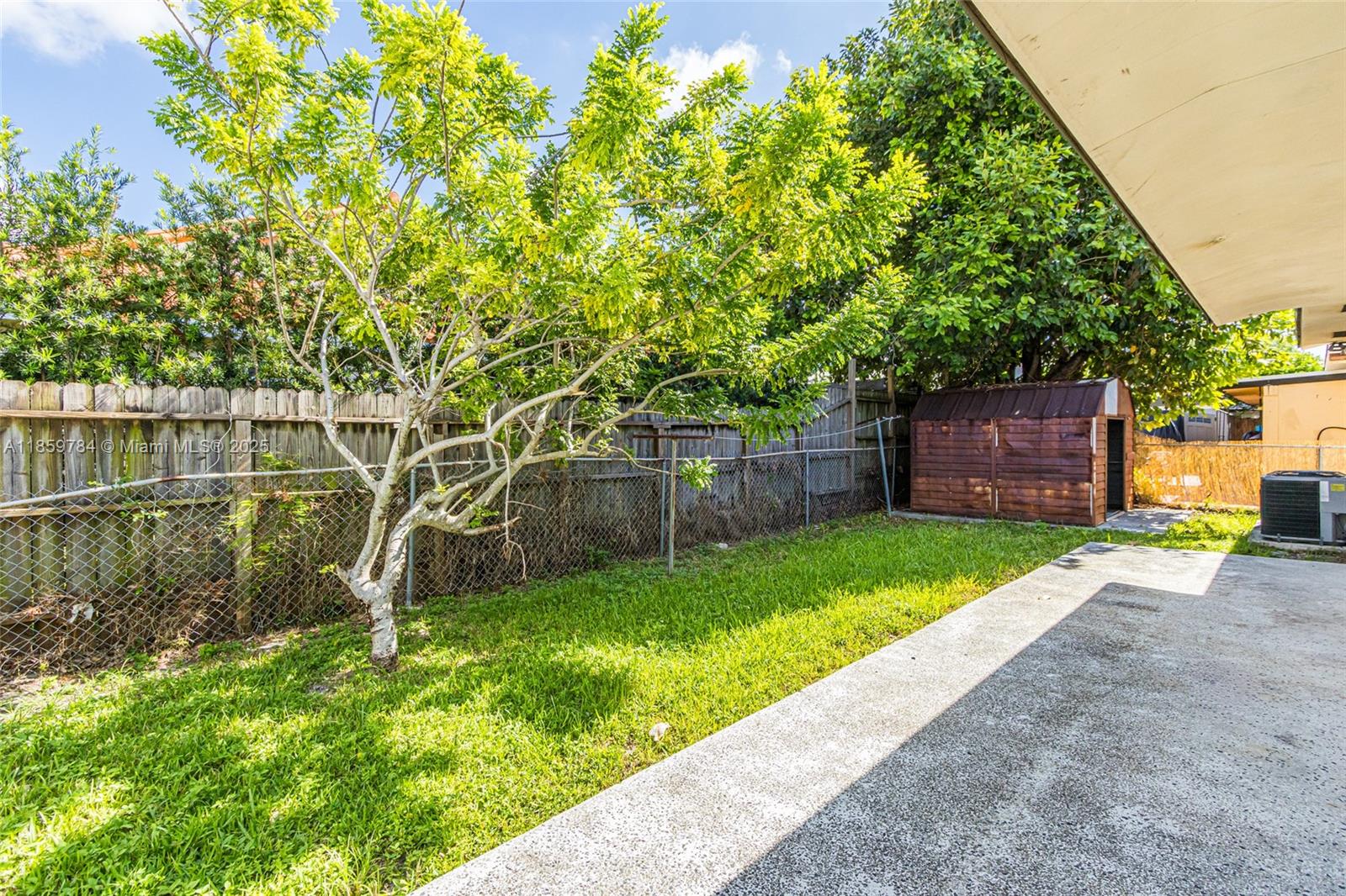 3545 SW 13th Ter
