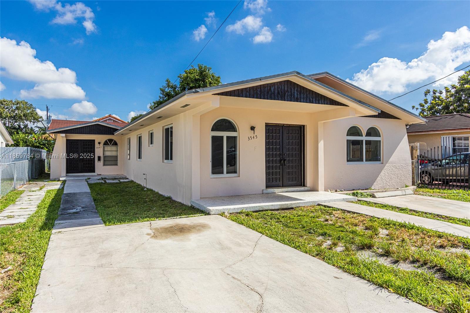 3545 SW 13th Ter