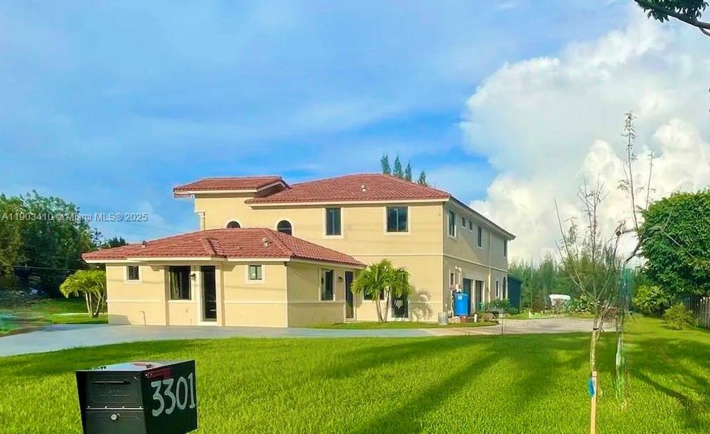 Photo of 3301 SW 139th Ave #3301, Miramar, FL 33027 (MLS # A11903410)