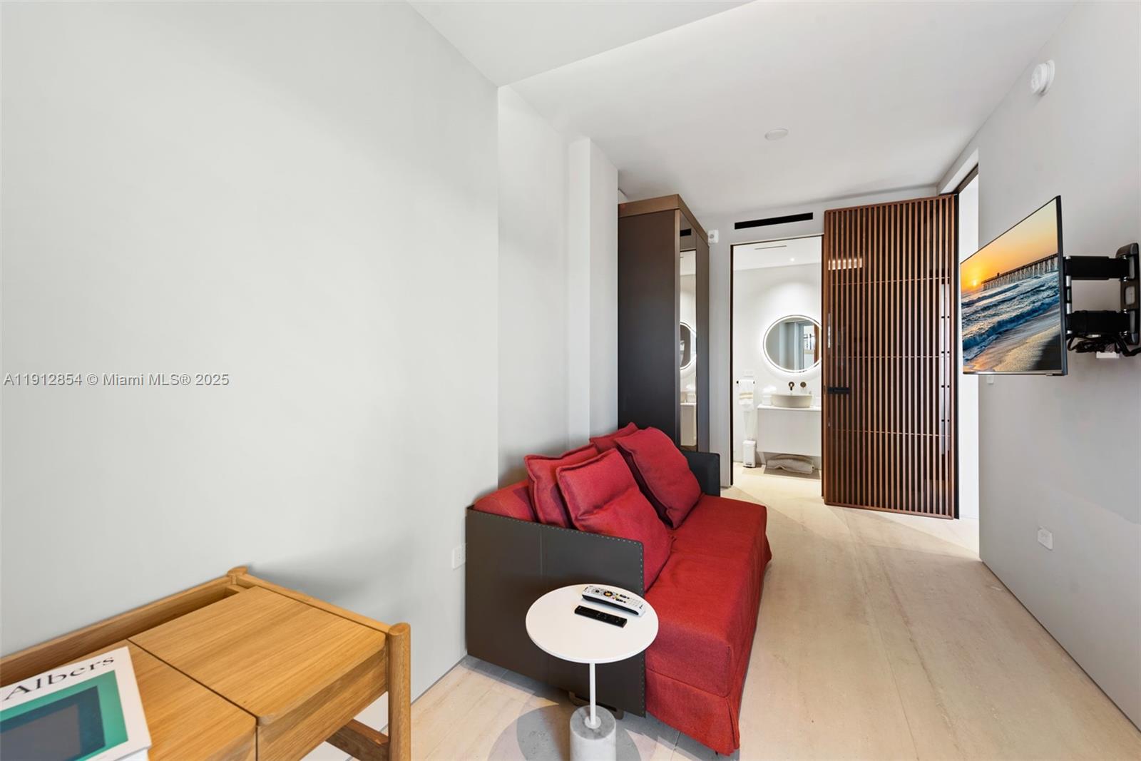 BAYVIEW AT FISHER ISL CON - Residential