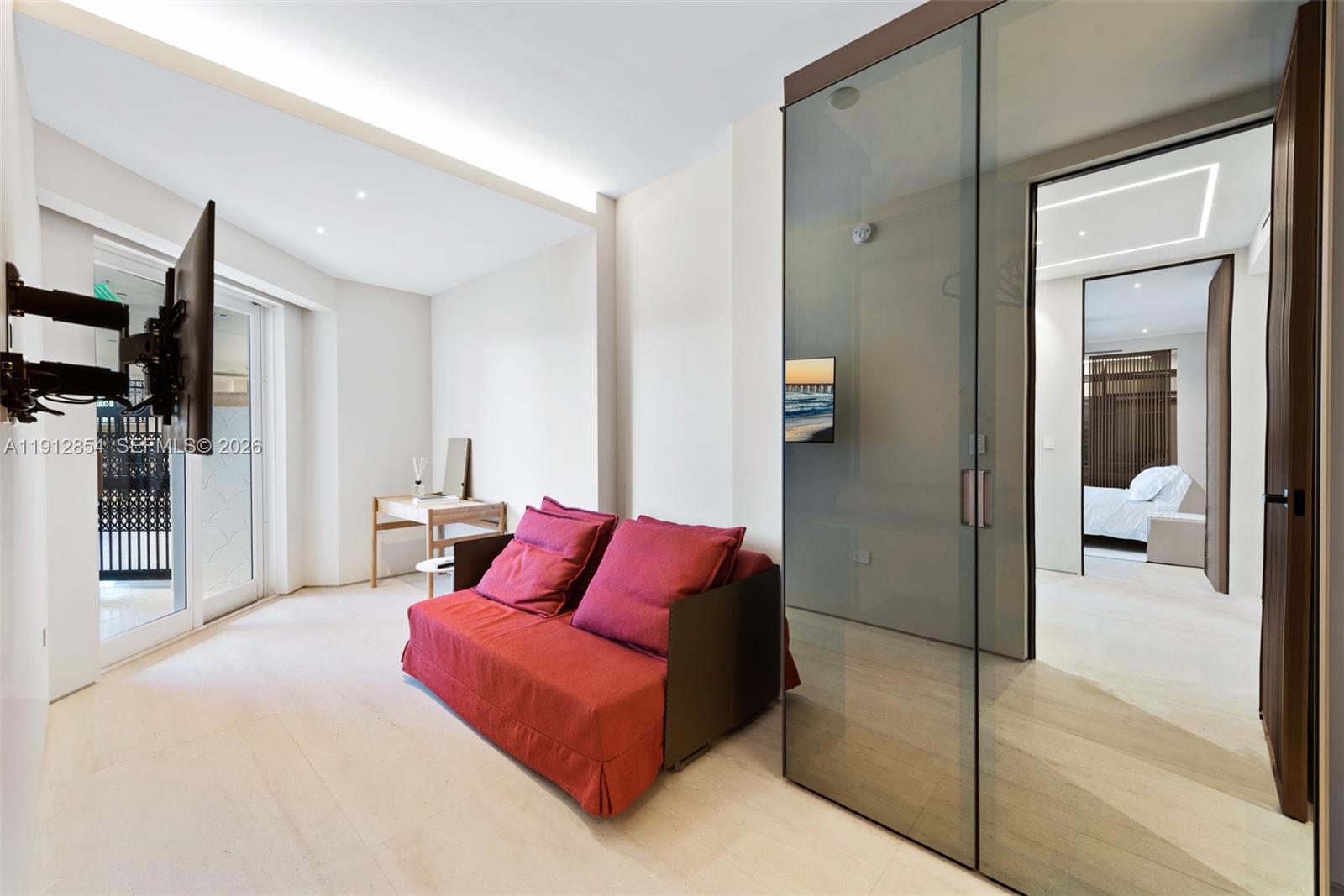 BAYVIEW AT FISHER ISL CON - Residential