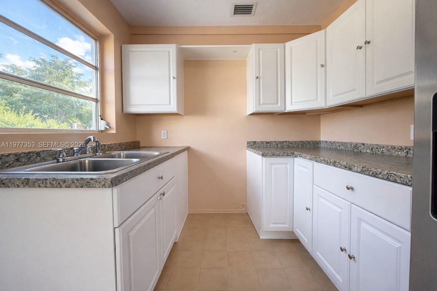 AMENDED PLAT OF ARDMORE H - Residential Lease