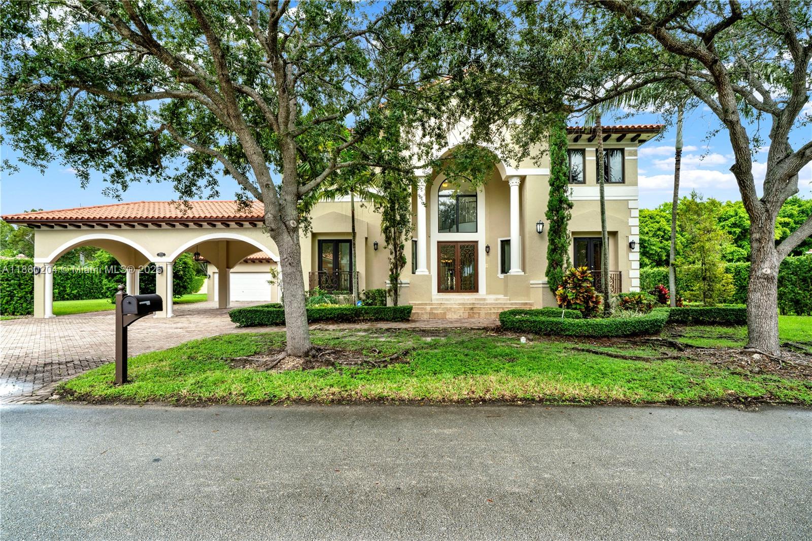 CUTLER CAY - Residential