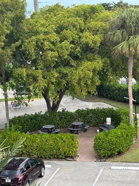 UPMINSTER J CONDO - Residential