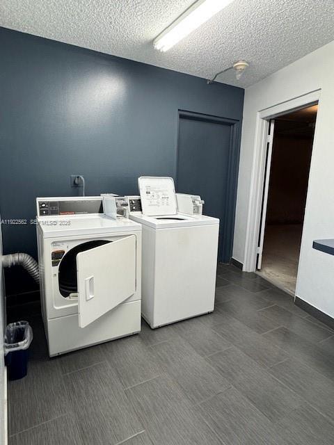 UPMINSTER J CONDO - Residential