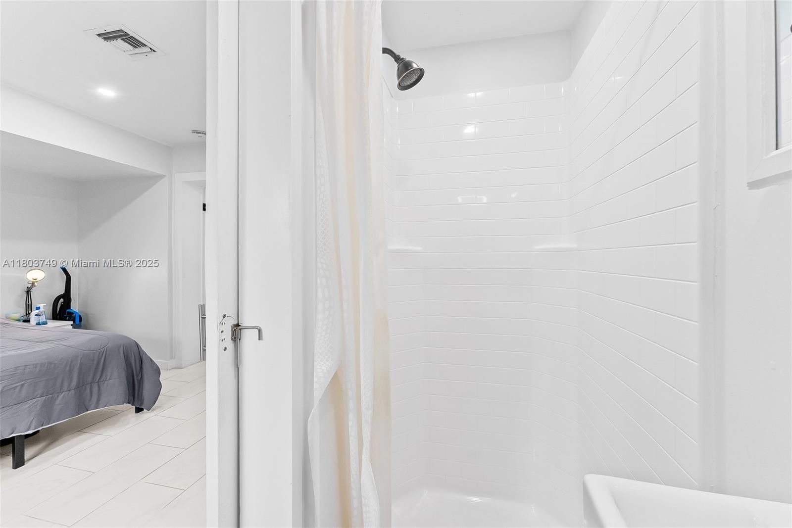 SOUTH NEW RIVER ISLES SEC - Residential