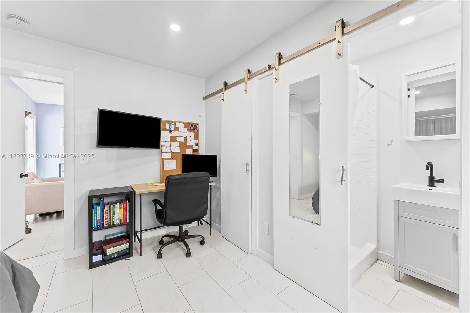 SOUTH NEW RIVER ISLES SEC - Residential