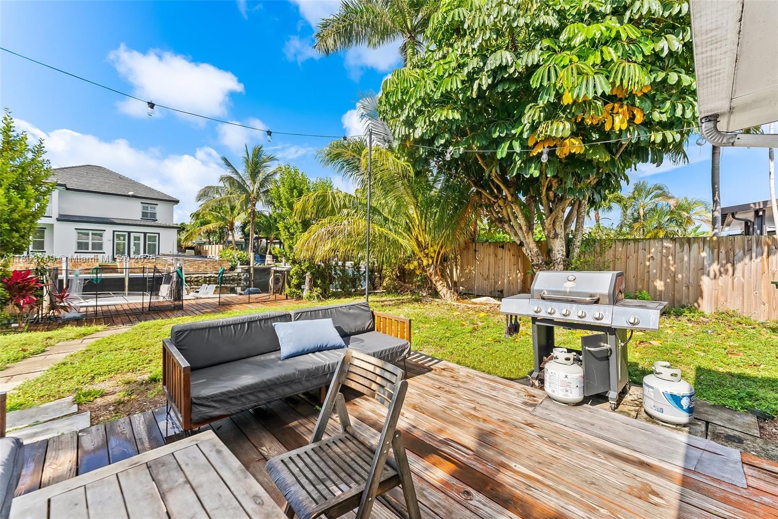 SOUTH NEW RIVER ISLES SEC - Residential