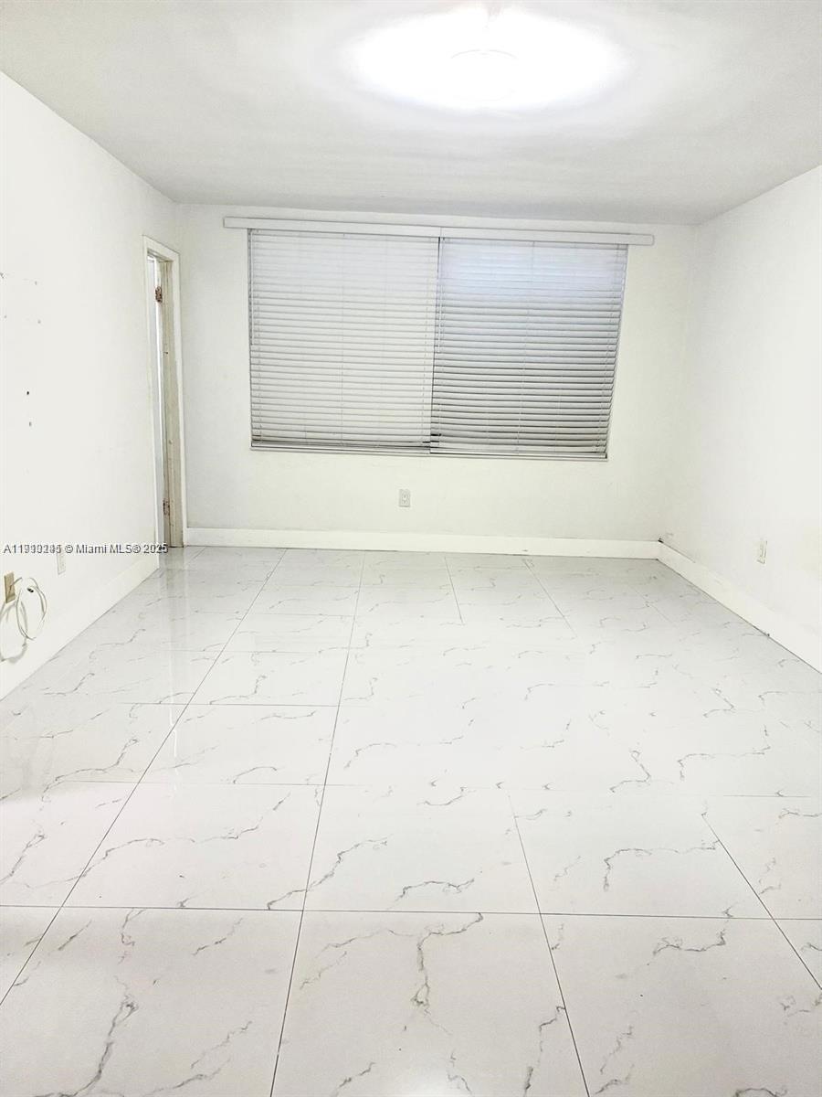 ROLLING GREEN CONDO D - Residential Lease