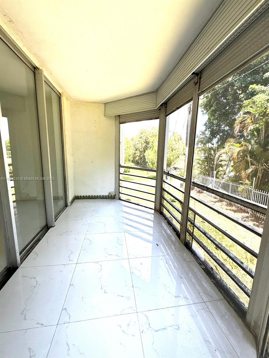 ROLLING GREEN CONDO D - Residential Lease