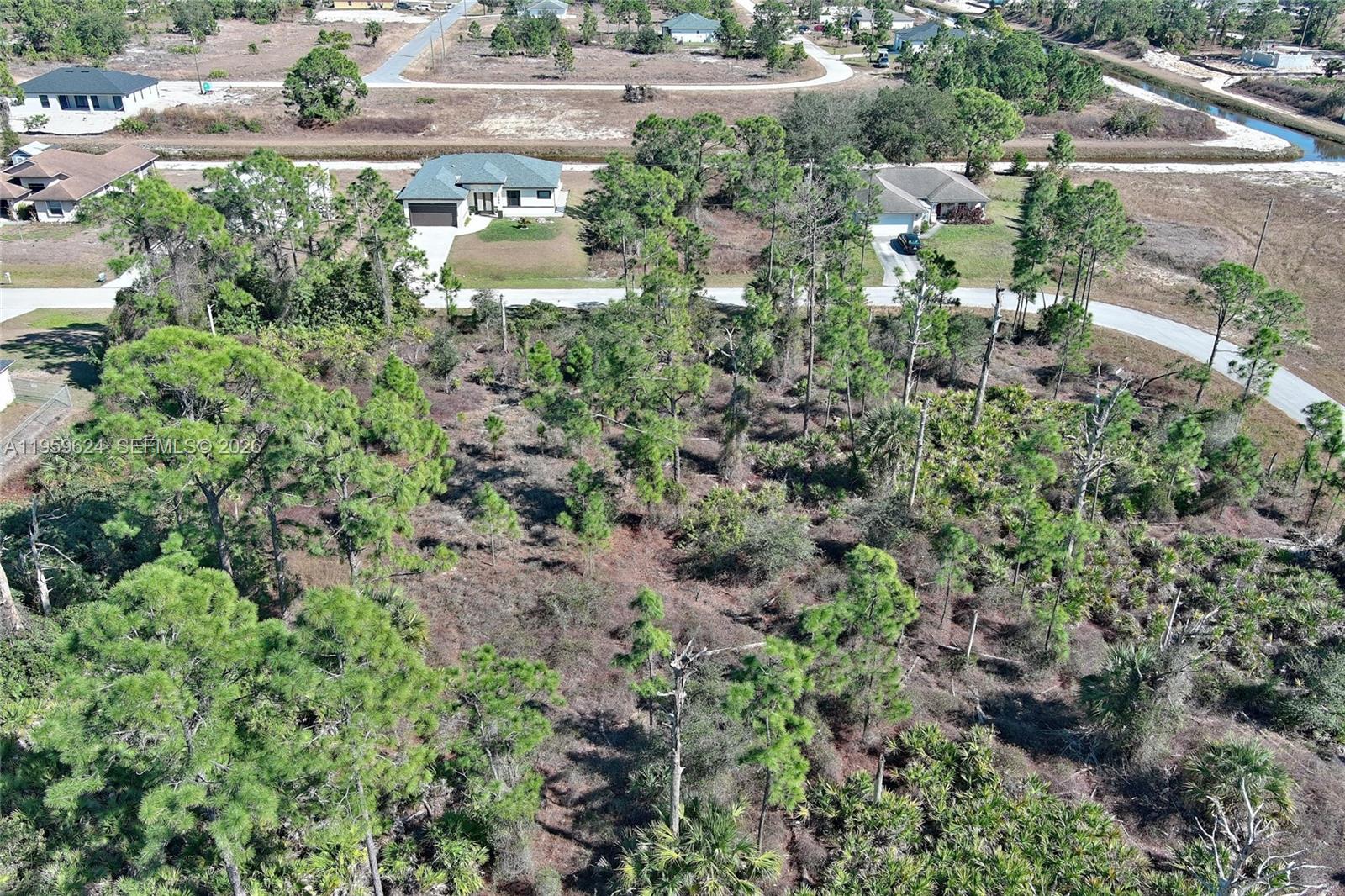 LEHIGH ACRES - Land