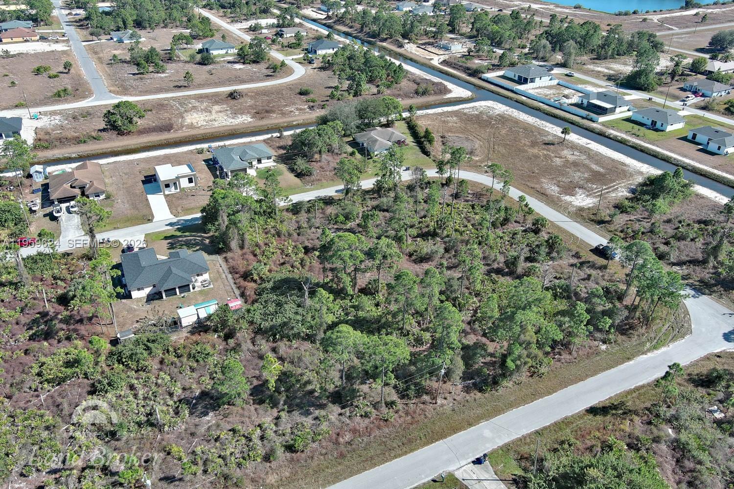 LEHIGH ACRES - Land