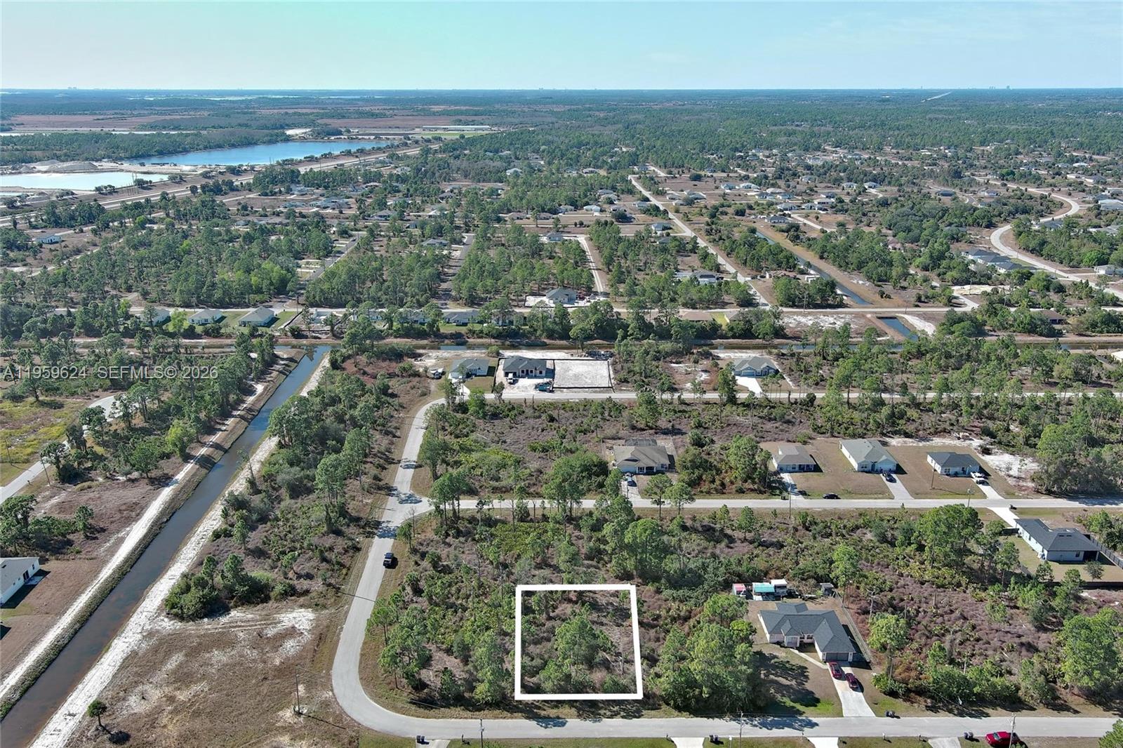 LEHIGH ACRES - Land
