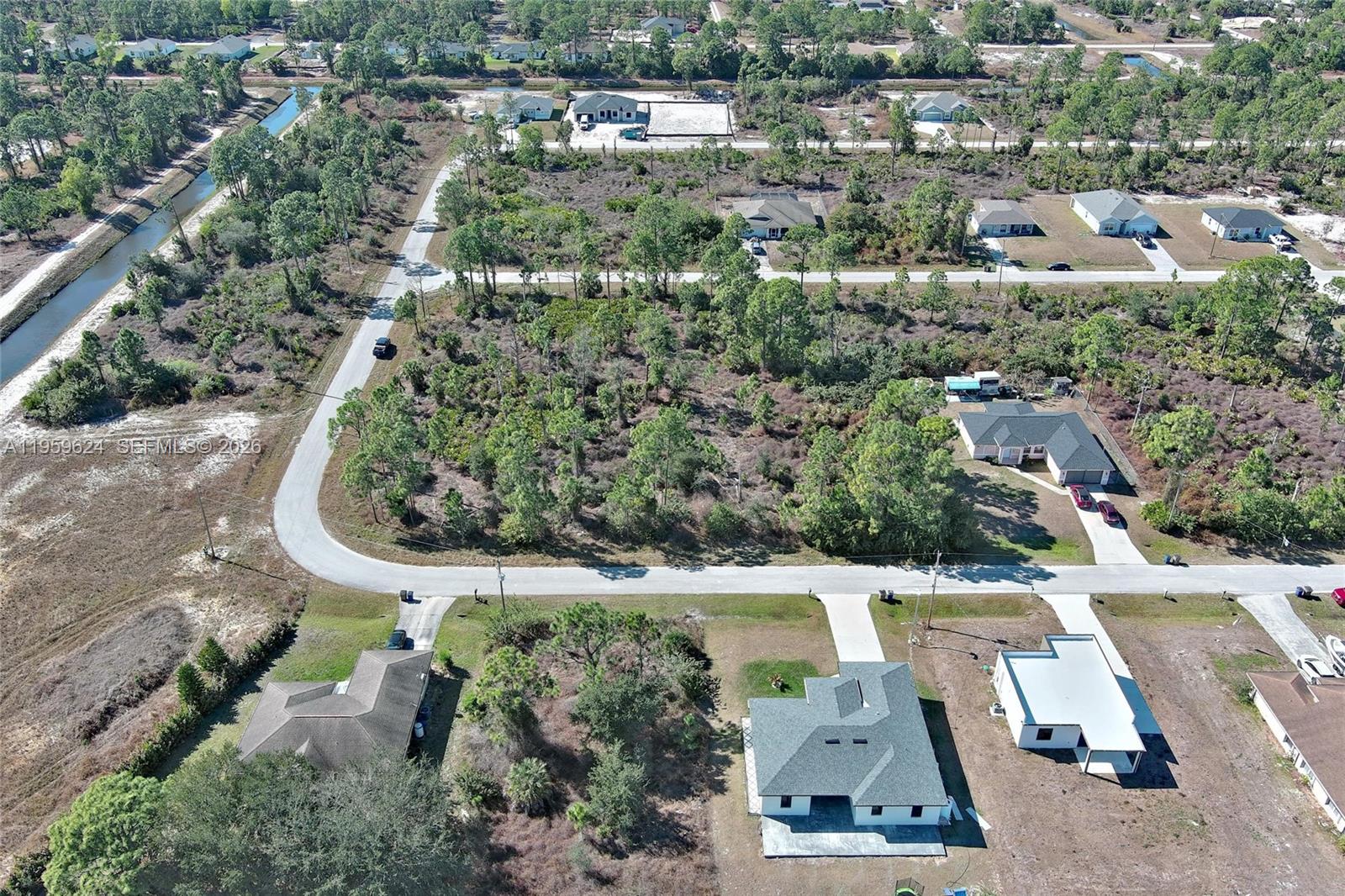 LEHIGH ACRES - Land