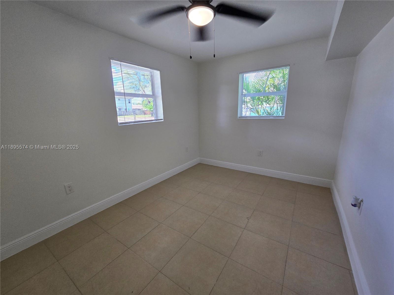 LINCOLN PARK CORR PLAT - Residential Lease