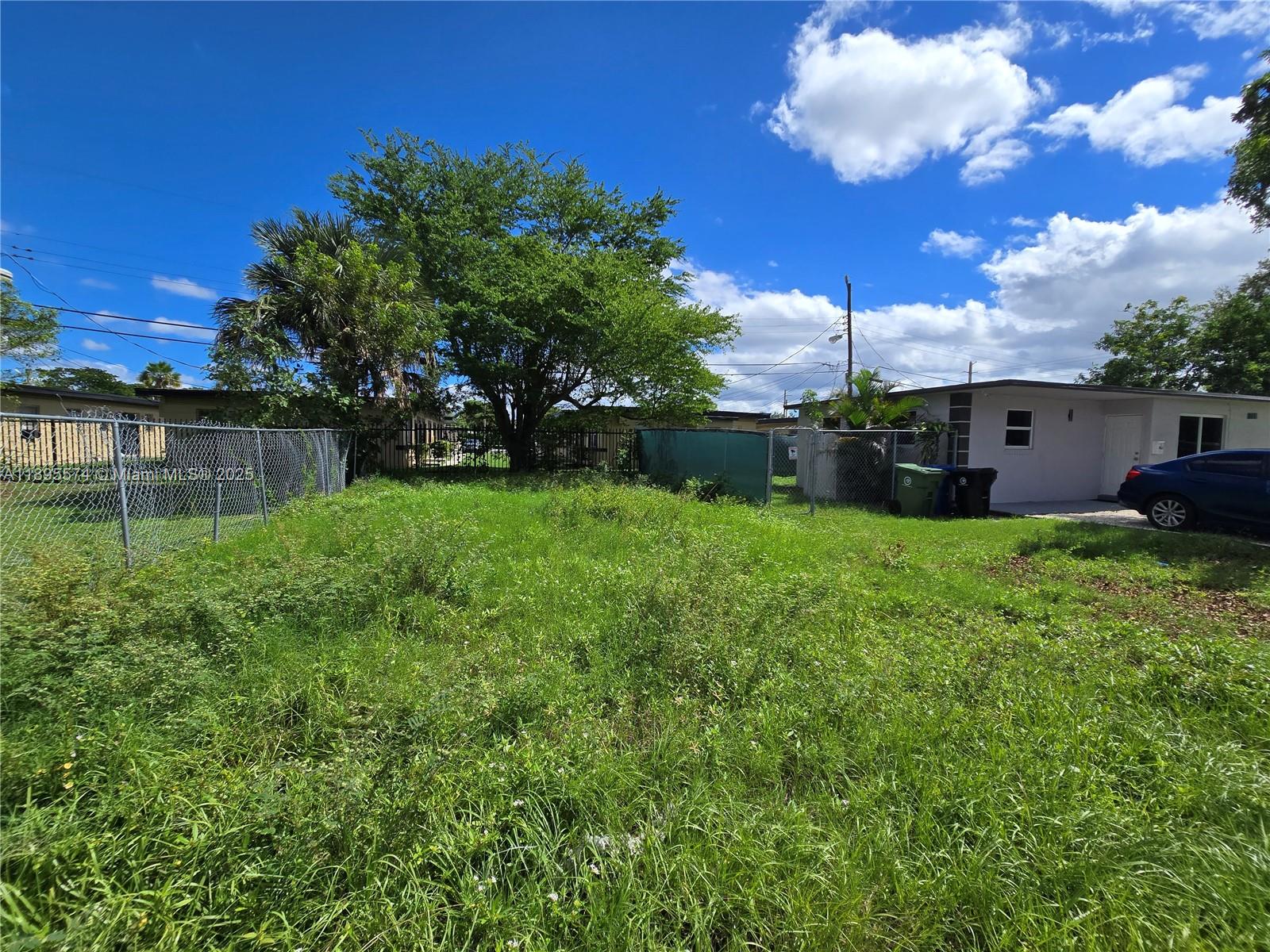 LINCOLN PARK CORR PLAT - Residential Lease