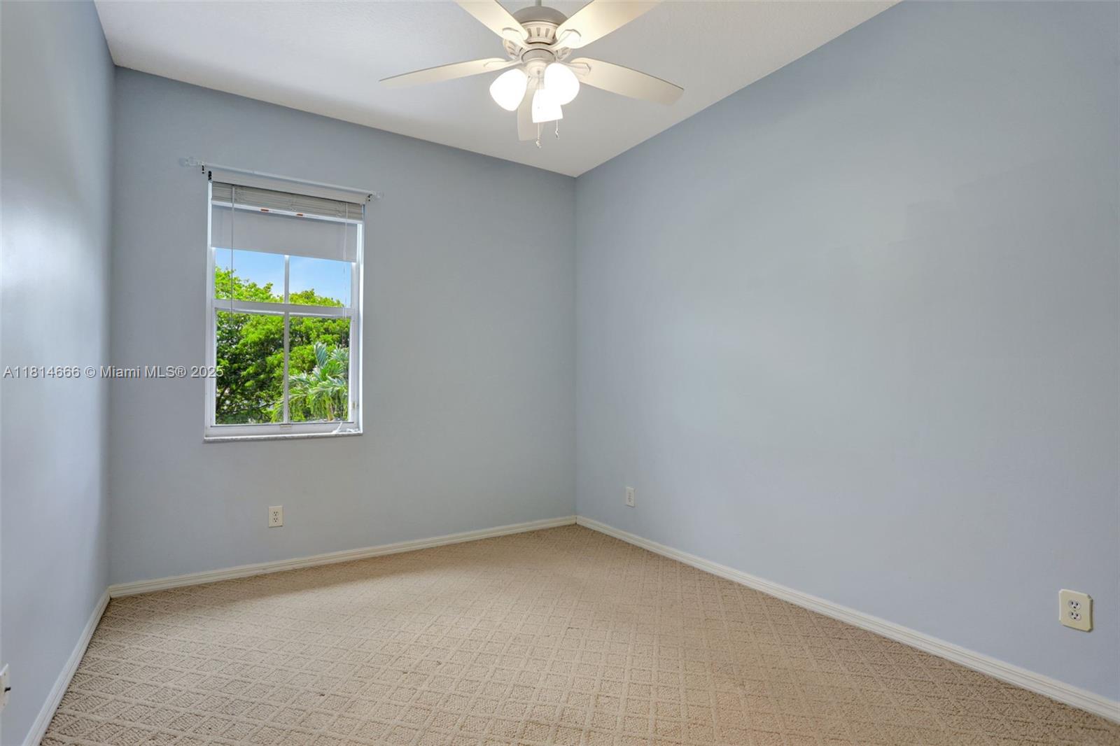COCO LAKES - Residential