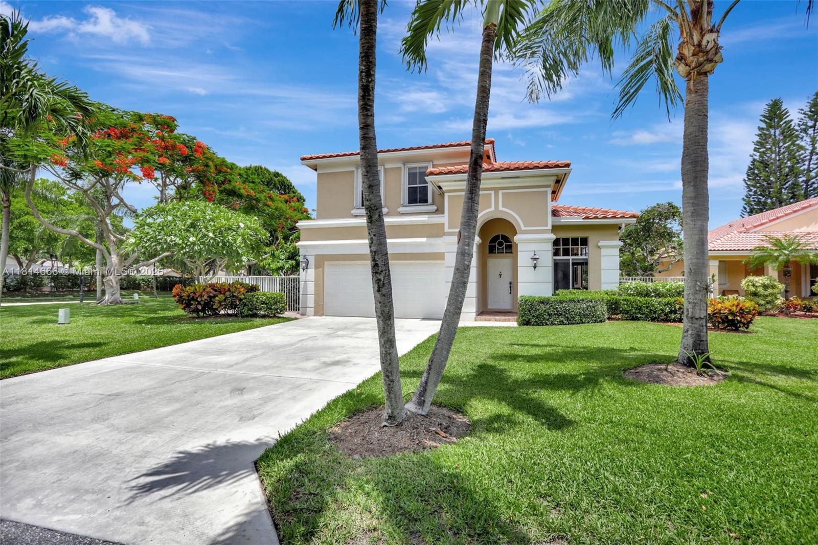 COCO LAKES - Residential